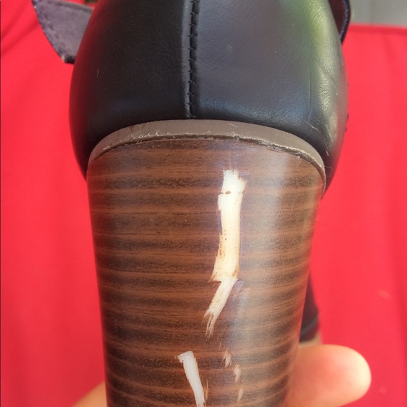 BC black peep toe thick heels with buckle, size 10 - Picture 4 of 4